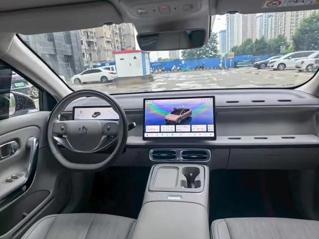 Leapmotor Zero run B01 650 lidar version