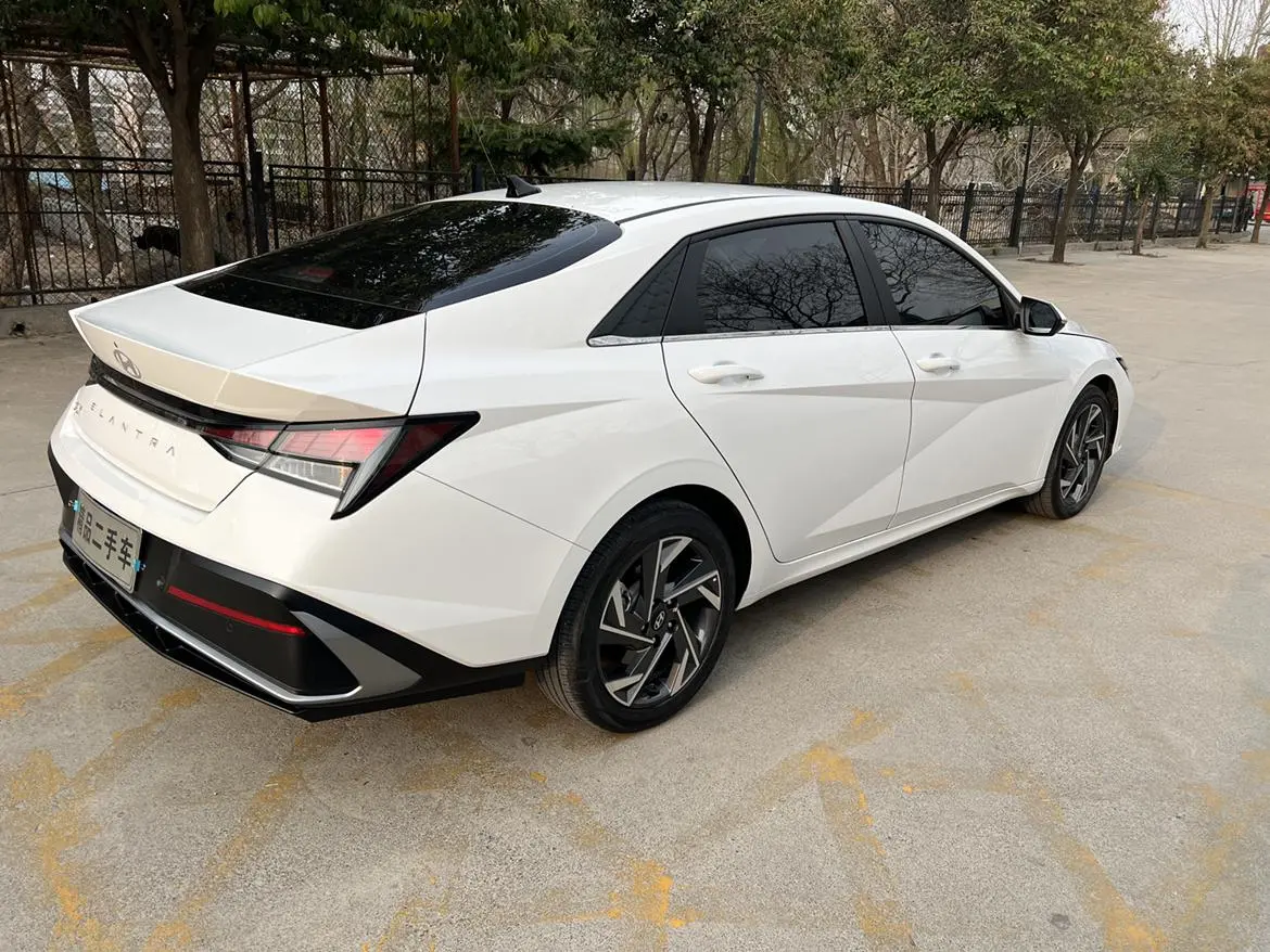 Hyundai Elantra 1.5L CVT GLX Elite Edition
