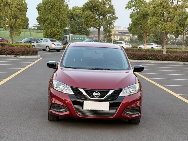 Nissan TIIDA 1.6L CVT Zhizun Edition