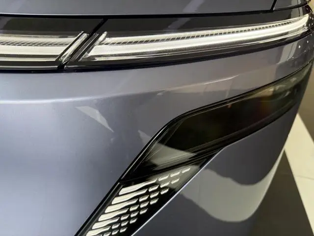 Nissan Nissan N6 180 Max