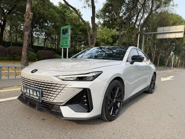 Changan Changan UNI-V 1.5T premium type
