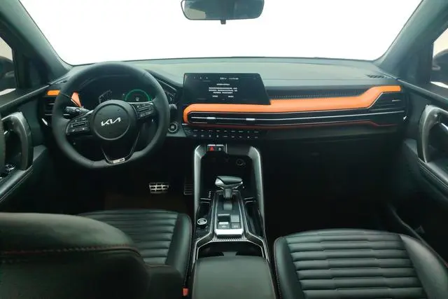 Kia Smart running Ace 1.5T GT-Line Super Edition