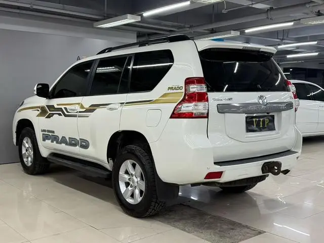 TOYOTA Prado 2.7L automatic standard version