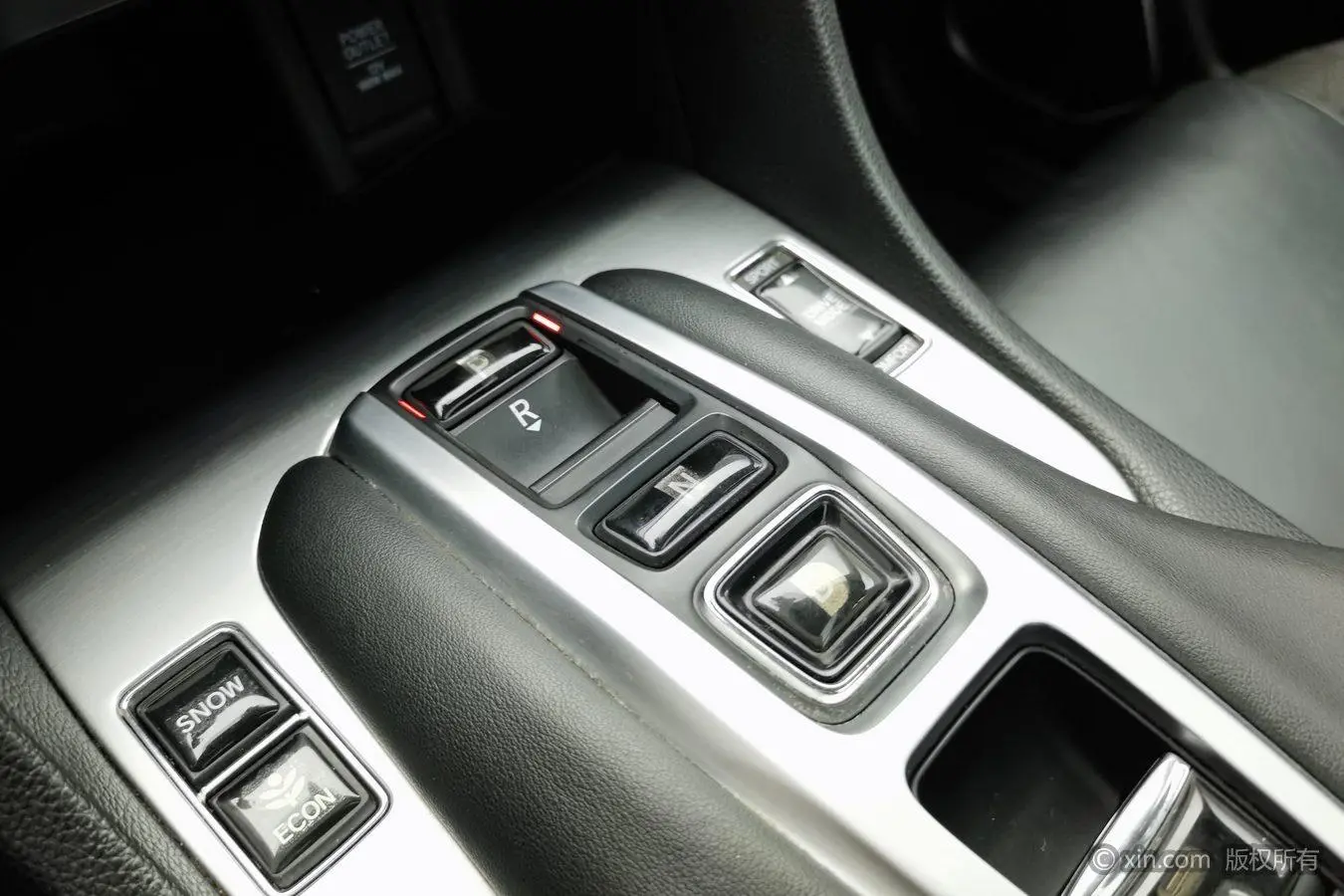 Honda Crown Road 370TURBO Four-wheel drive Exclusive Edition
