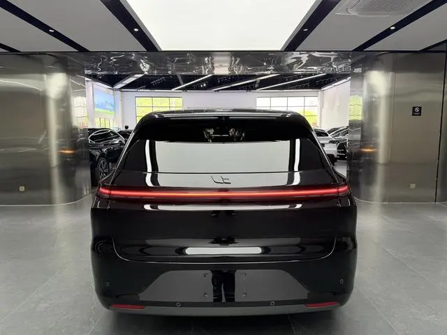 Li Auto Ideal L6 Pro version