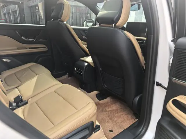 Lincoln Adventurer 2.0T two-wheel drive Zunya edition