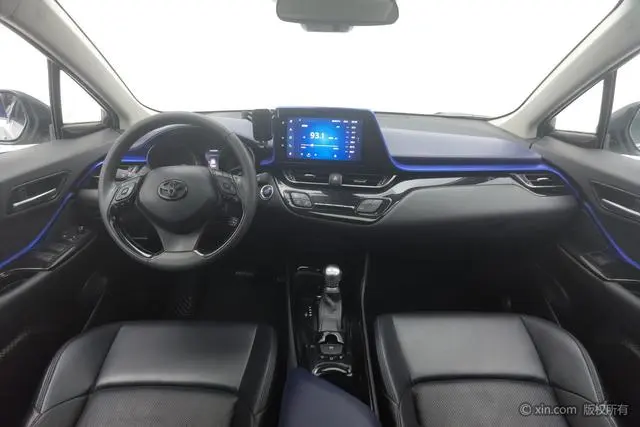 TOYOTA Toyota C-HR 2.0L Deluxe Edition