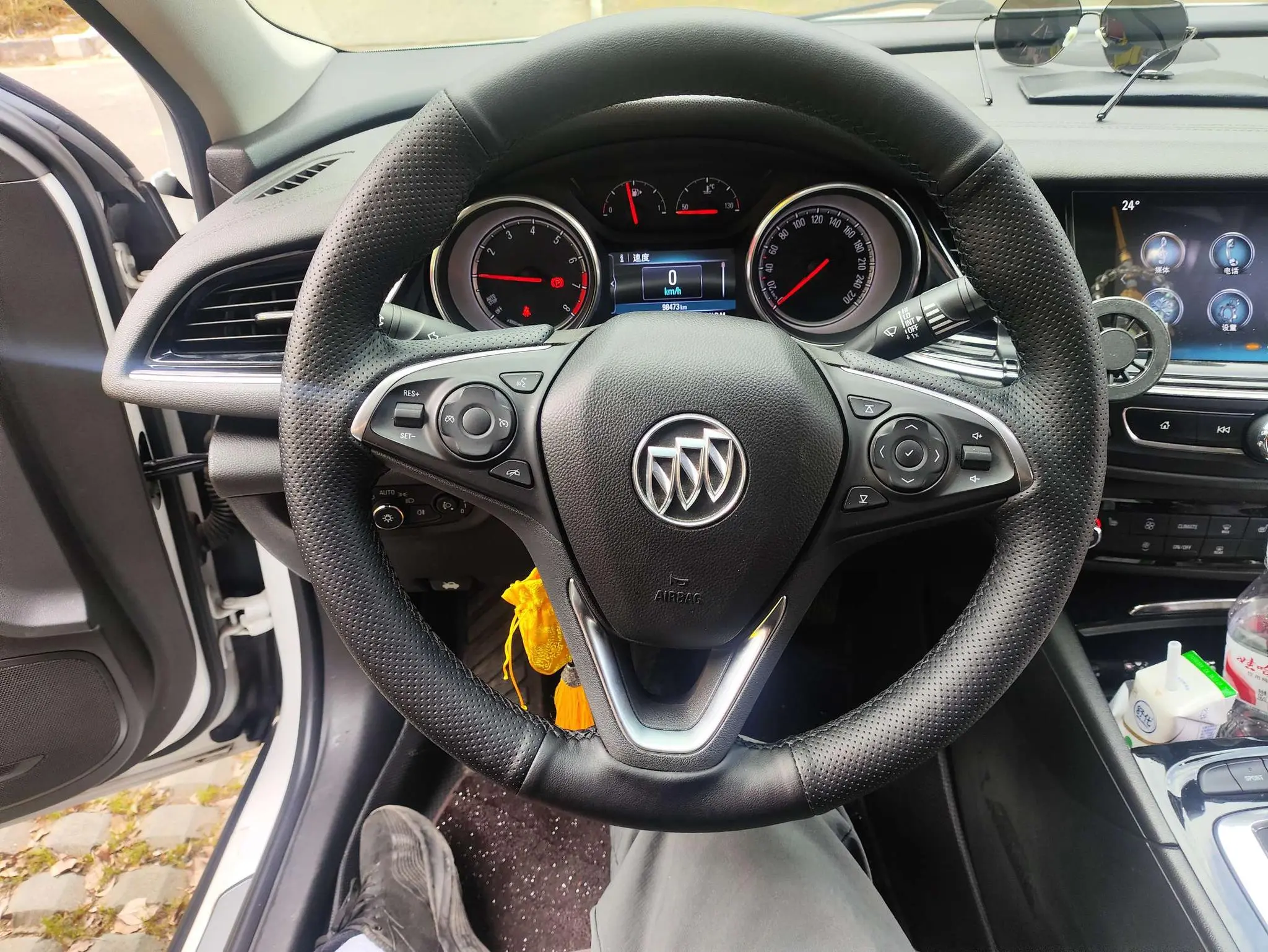 Buick Regal 20T Elite Country VI