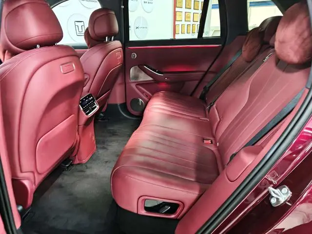 AITO Ask the world M7 Extended range Ultra five-seater four-wheel drive version