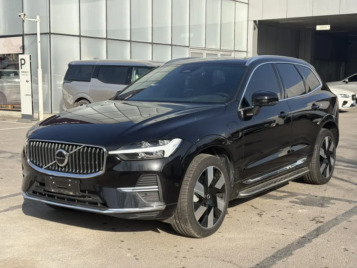 Volvo Volvo XC60 PHEV T8 four-wheel drive long battery life Zhiyuan Deluxe Edition