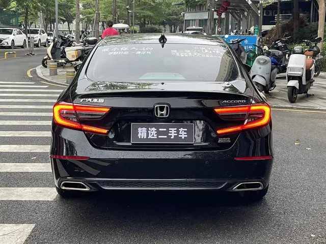Honda Accord 260TURBO Deluxe Edition
