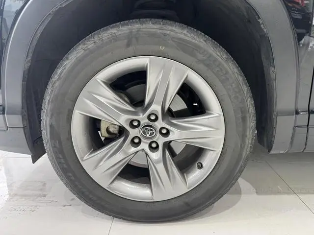 TOYOTA Highlander 2.0T four-wheel drive deluxe edition 7-seater Country V