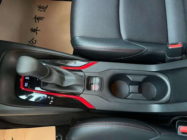 TOYOTA Lei Ling Dual engine 1.8H E-CVT sports version