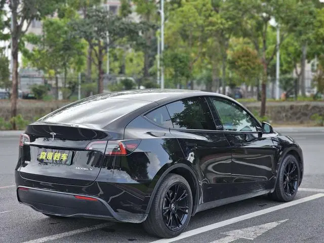 Tesla Model Y Standard battery life, rear-wheel drive version