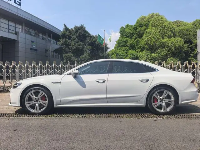 Audi Audi A7L 45 TFSI quattro S-line see far type flow crystal set