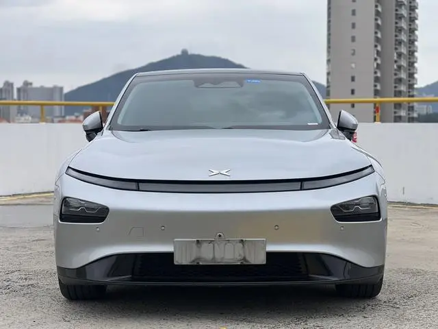 Xpeng Xiaopeng P7 586E