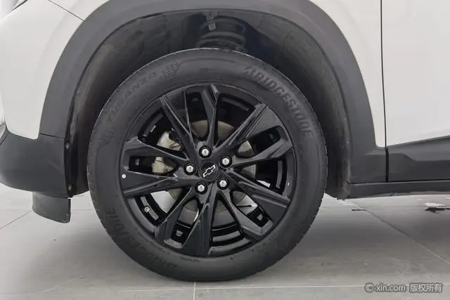 Chevrolet Chuangku Redline 325T automatic fun version Country VI