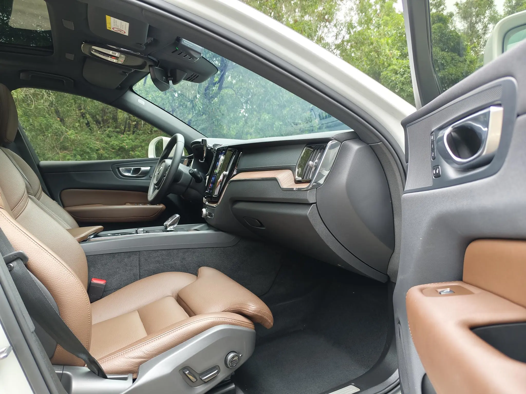 Volvo Volvo XC60 PHEV T8 four-wheel drive long battery life Zhiyuan Deluxe Edition