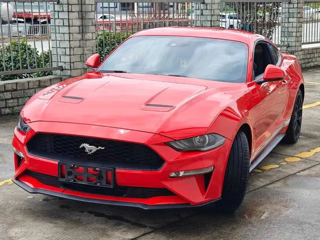 Ford Mustang 2.3T EcoBoost