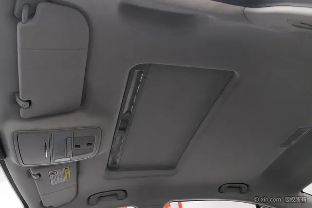 Roewe Roewe i5 1.5L CVT Diamond Edition