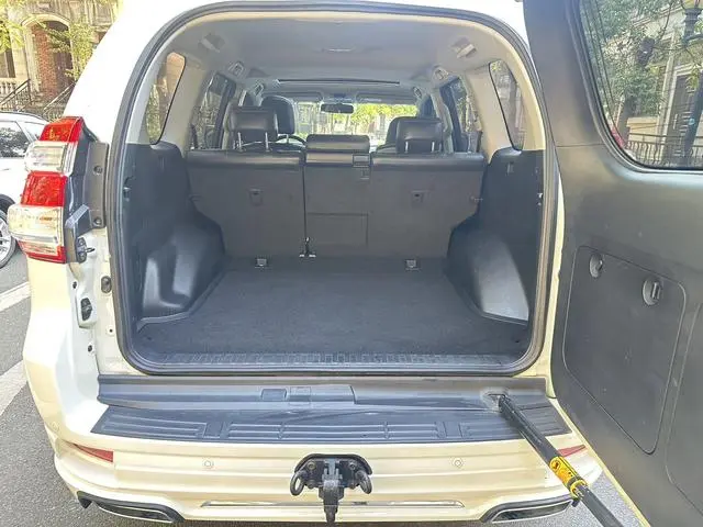 TOYOTA Prado 2.7L automatic standard version