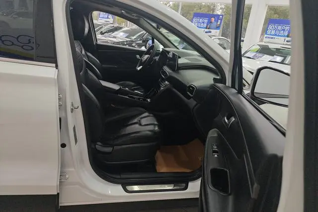 Hyundai Shengda 380 TGDi GLS automatic two-wheel drive deluxe edition Country VI