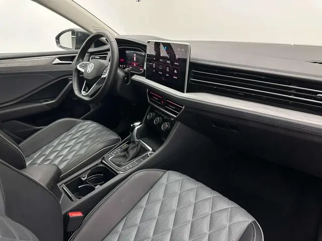 Volkswagen Sagitar 300TSI DSG Beyond Edition