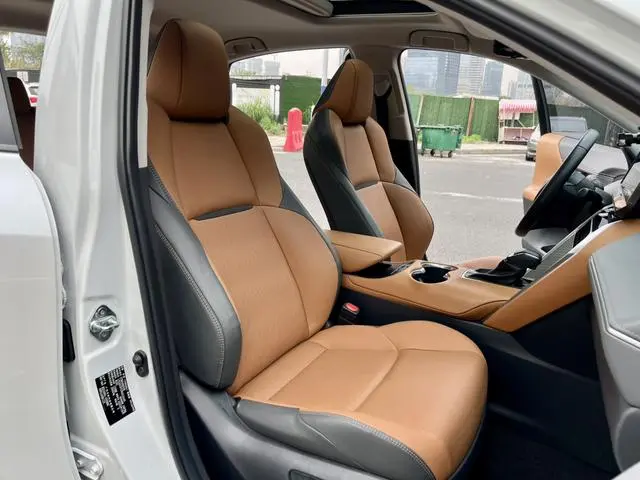 TOYOTA Weisha 2.0L CVT two-wheel drive premium edition