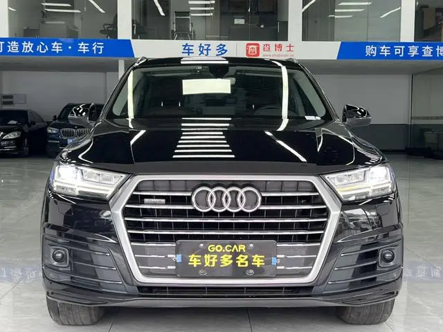 Audi Audi Q7 40 TFSI S line sporty