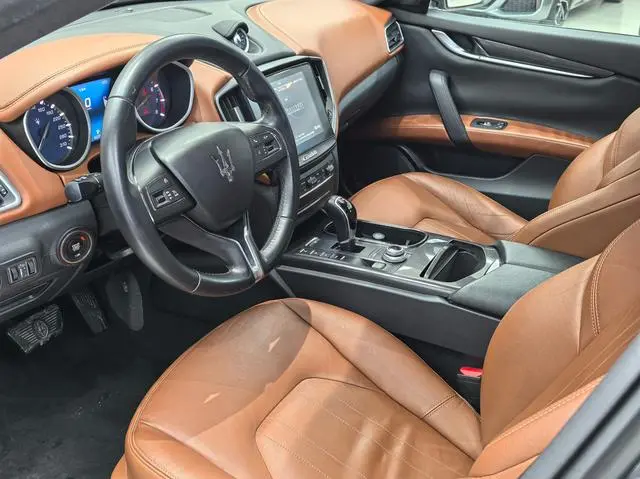 Maserati Ghibli 3.0T 350Hp Standard Edition