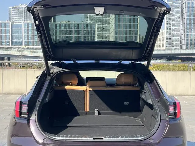 ZEEKR ZEEKR 001 Ultra-long battery life, dual-motor YOU version