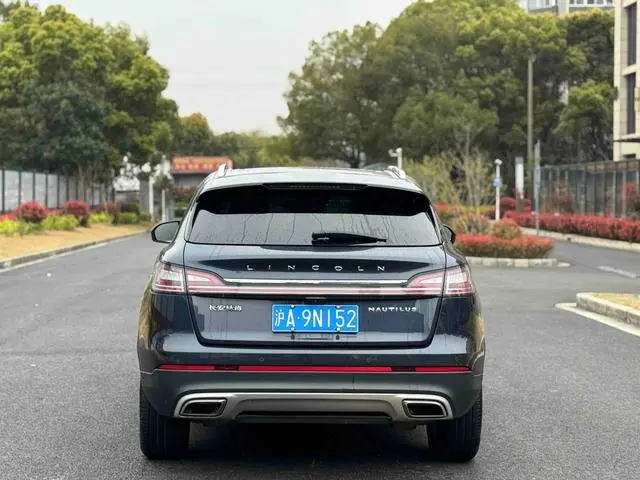 Lincoln Navigator 2.0T four-wheel drive Zunya Edition