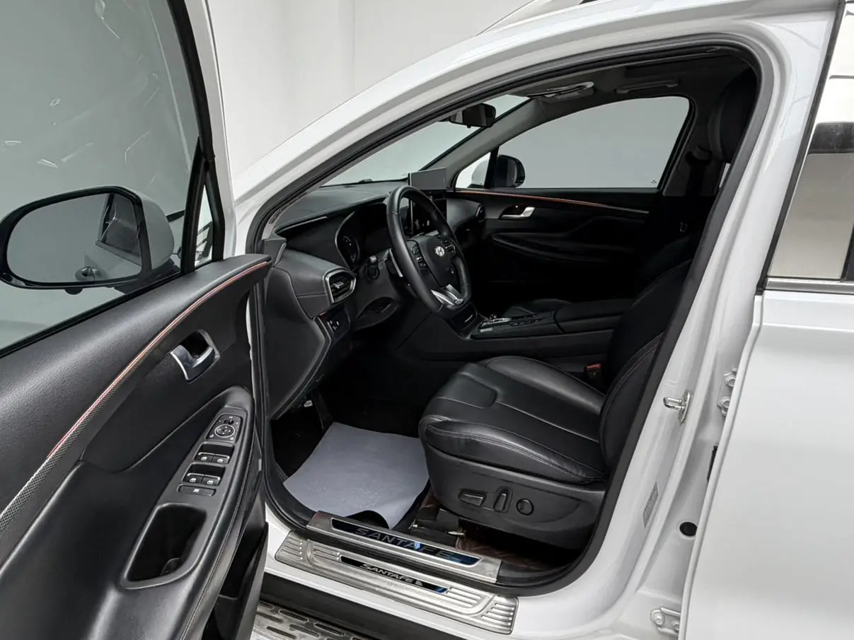 Hyundai Shengda 380 TGDi GLS automatic two-wheel drive deluxe Edition