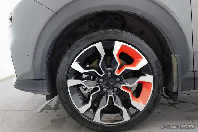 LYNK & CO Lynk 06 1.5T Yao Halo