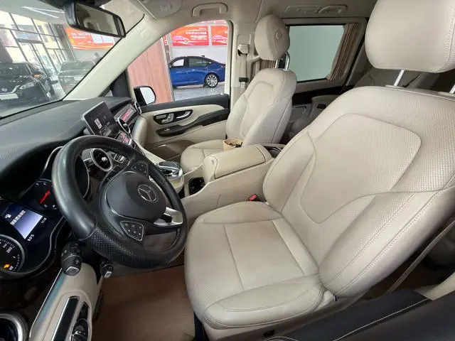 Mercedes-Benz Mercedes-Benz V-class V 260 Premium Edition Country VI