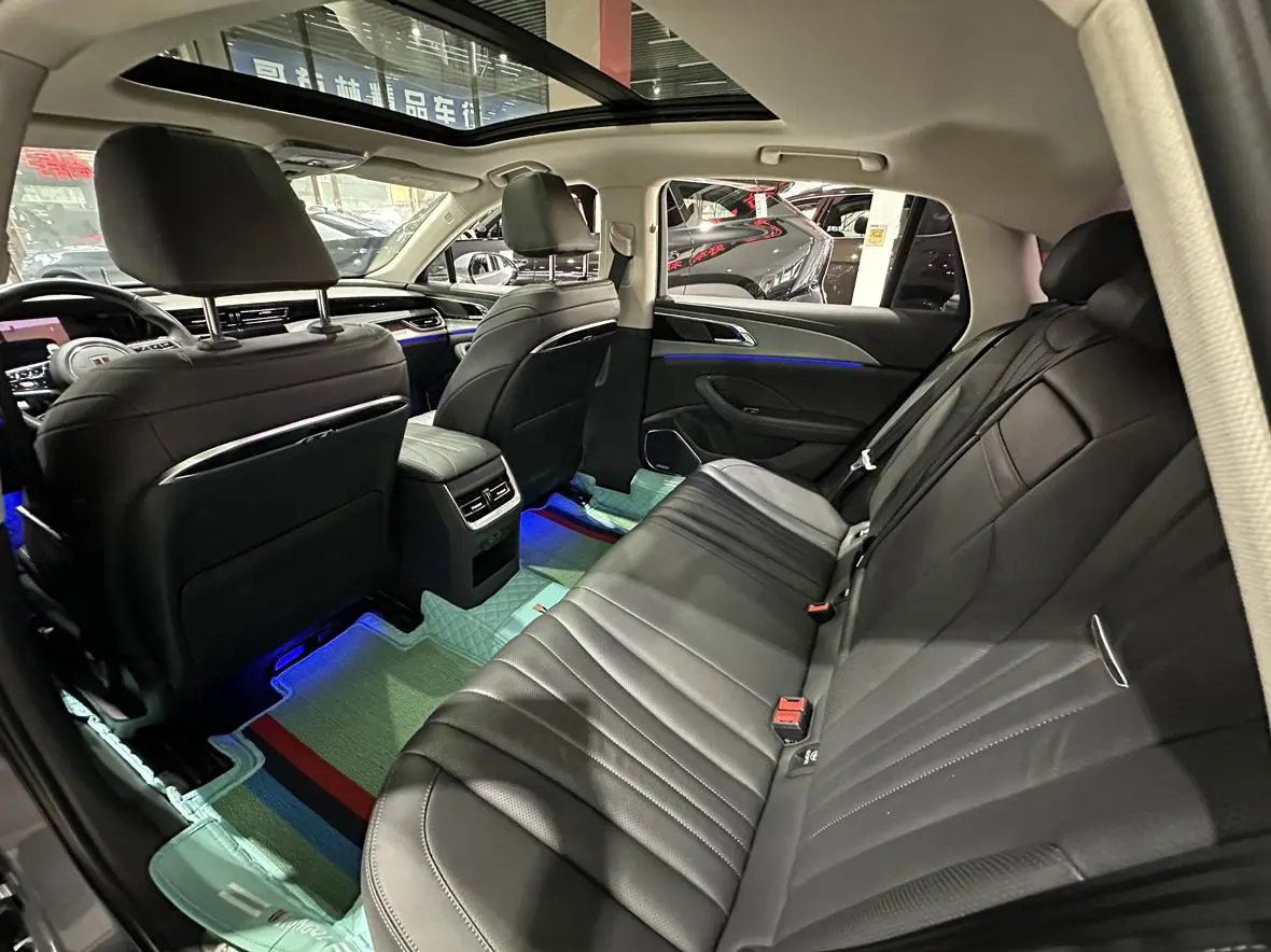 Hongqi Hongqi H5 2.0T Automatic Zhilian Qichang Version