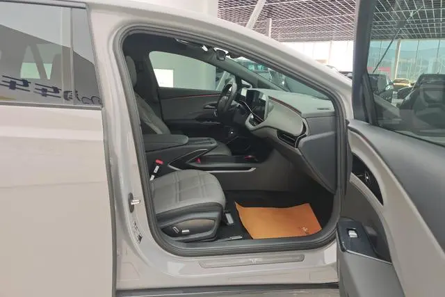 Hongqi Hongqi EH7 760 Pro+ four-wheel drive version
