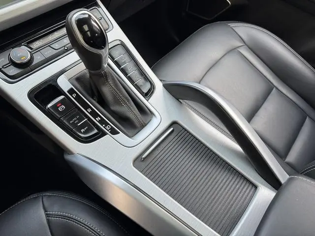 Geely Boyue 1.8TD automatic two-wheel drive intelligent 4G connected version