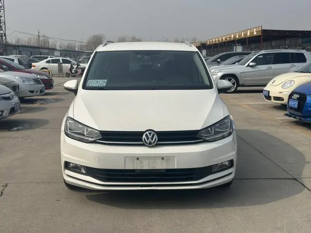 Volkswagen Touran L 280TSI automatic comfort Edition