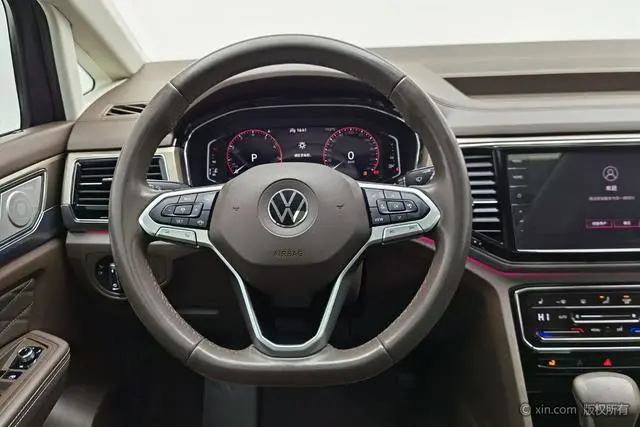 Volkswagen Weiran 380TSI Premium Edition
