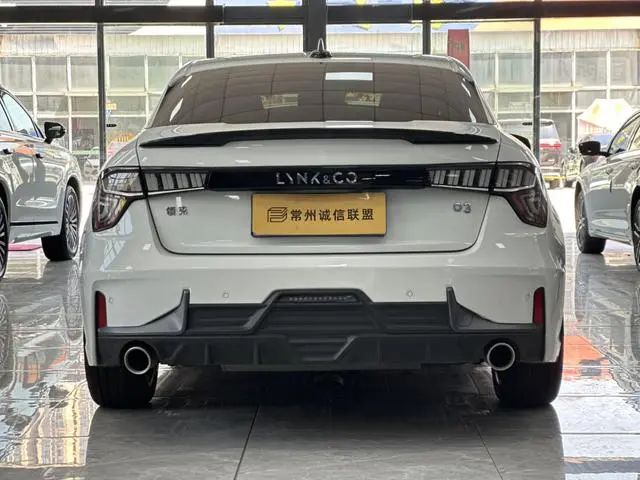 LYNK & CO Lynk 03 1.5TD DCT Jin Pro