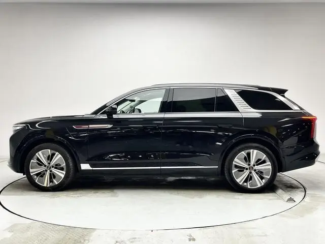 Hongqi Hongqi E-HS9 Facelifted 690km flag enjoy edition six-seater