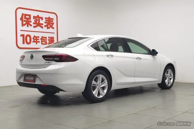 Buick Regal 20T Elite Country V