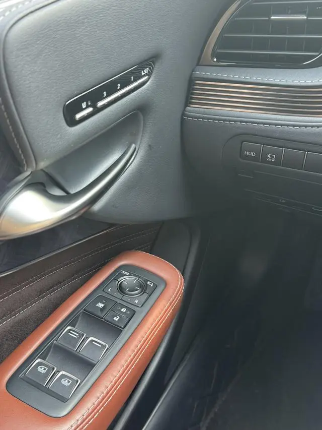 Lexus Lexus LS 500h Executive Edition Country VI