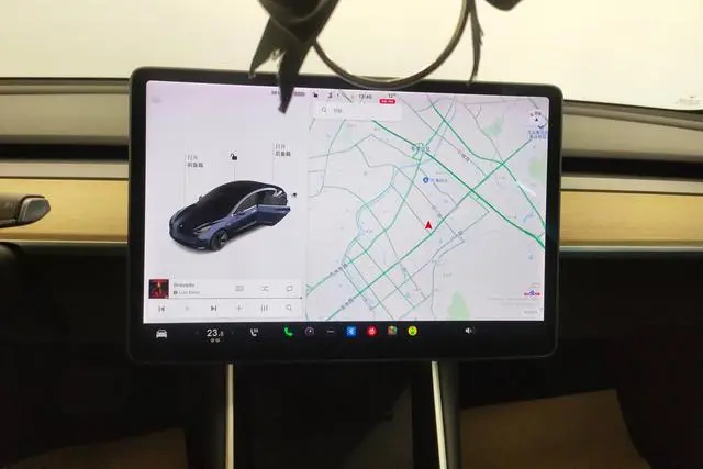 Tesla Model 3 Upgraded version of standard battery life rear drive