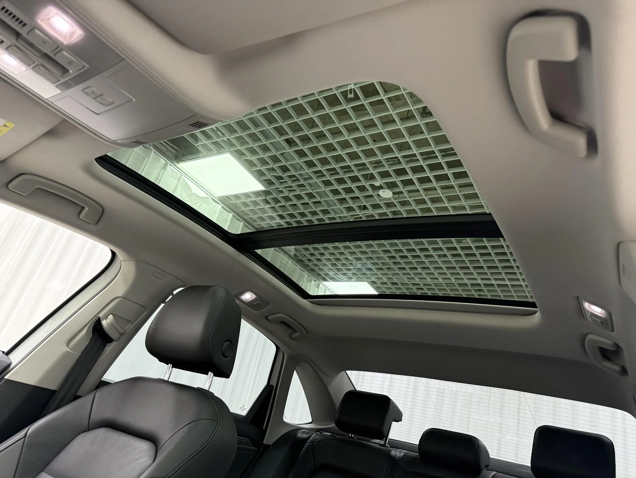 Volkswagen Sagitar 280TSI DSG Beyond Edition