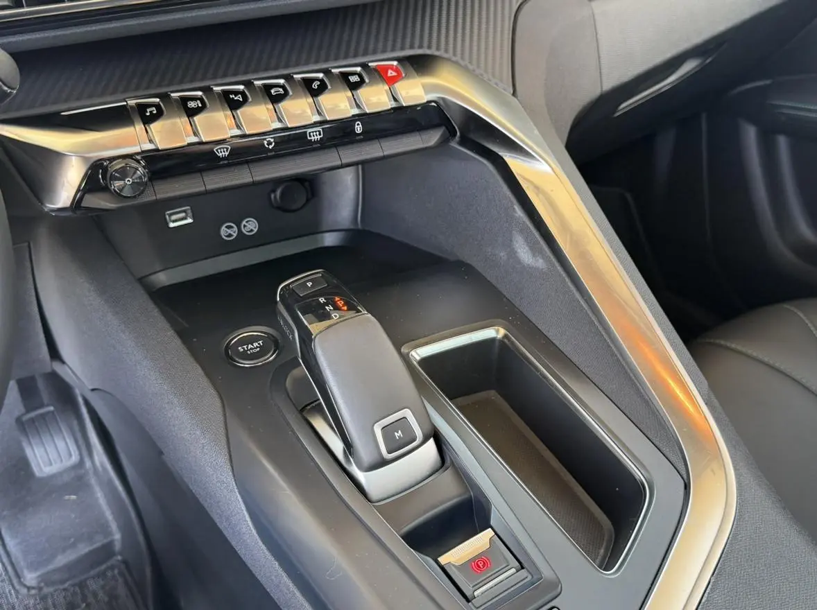 Peugeot Peugeot 4008 360THP Strength Edition