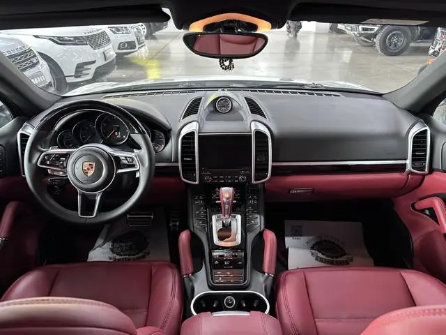 Porsche Cayenne Cayenne Platinum Edition 3.0T