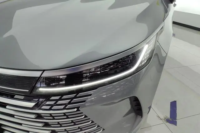 BYD Destroyer 05 DM-i Champion Edition 120KM Premium Type