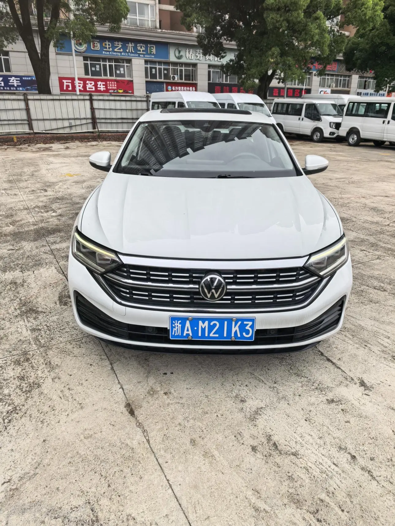 Volkswagen Sagitar 200TSI DSG Flying Edition